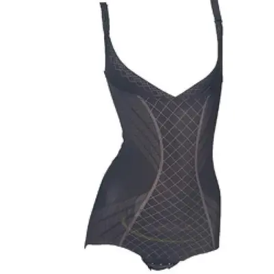 Đánh Giá Đai nịt bụng Corset Chuẩn: Điểm Mạnh và Yếu