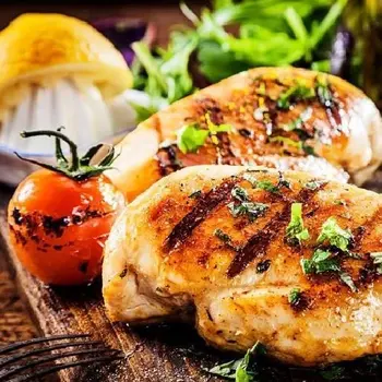 Giảm cân với ức gà