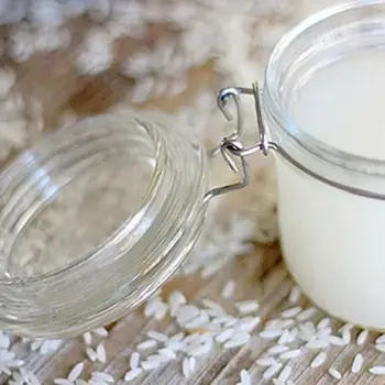 Thực Hư Về Cách Trị Mụn Bằng Nước Vo Gạo