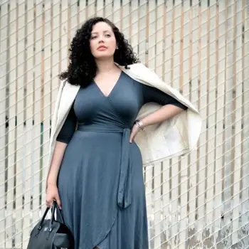 Cách chọn váy che khuyết điểm cho những cô nàng mũm mĩm