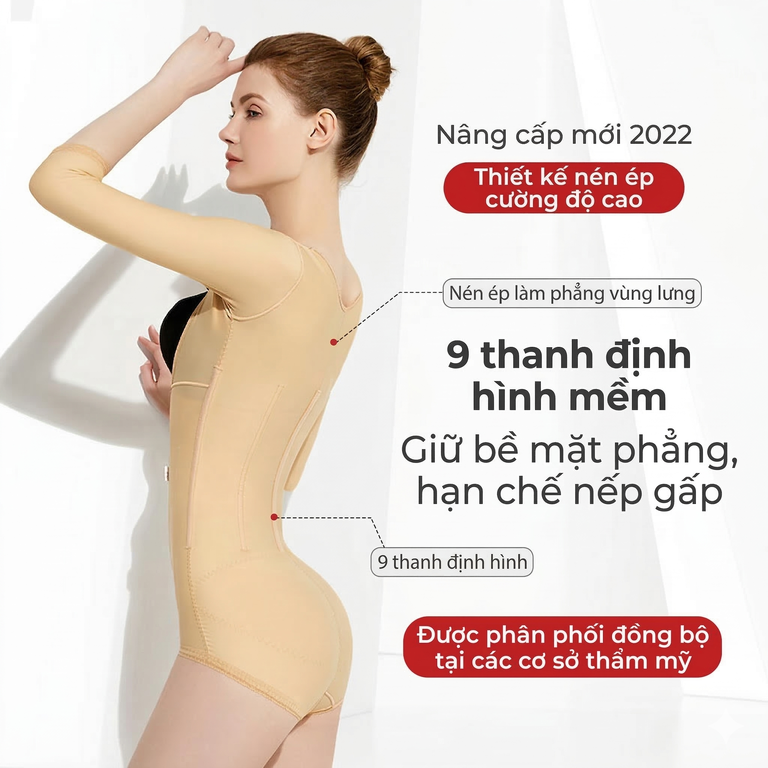 Hình ảnh bác sĩ tư vấn hút mỡ bụng mấy ngày tháo băng và giải thích chi tiết lipo recovery timeline cho bệnh nhân trong tuần đầu tiên.