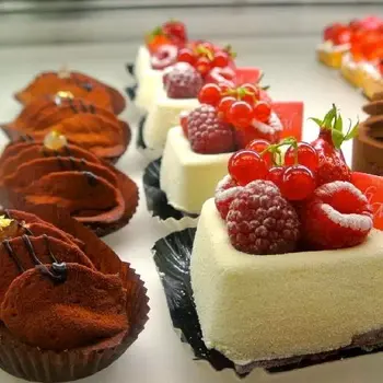 Những loại bánh ngọt giúp dân văn phòng giảm cân