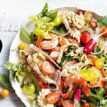 "Eo Thon Dáng Đẹp" Cùng Với Các Món Salad Sau Đây.