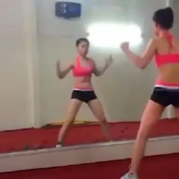 10 phút tập thể dục cùng Aerobic đơn giản tại nhà