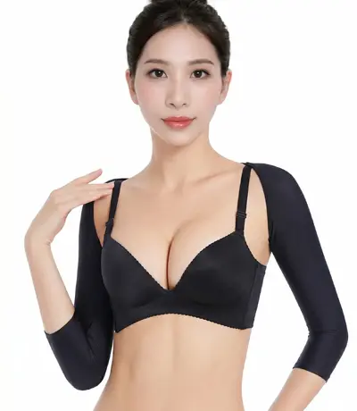 Gen nịt tay sau hút mỡ chuẩn y khoa hỗ trợ tăng cường lưu thông máu và giảm bầm tím bề mặt.