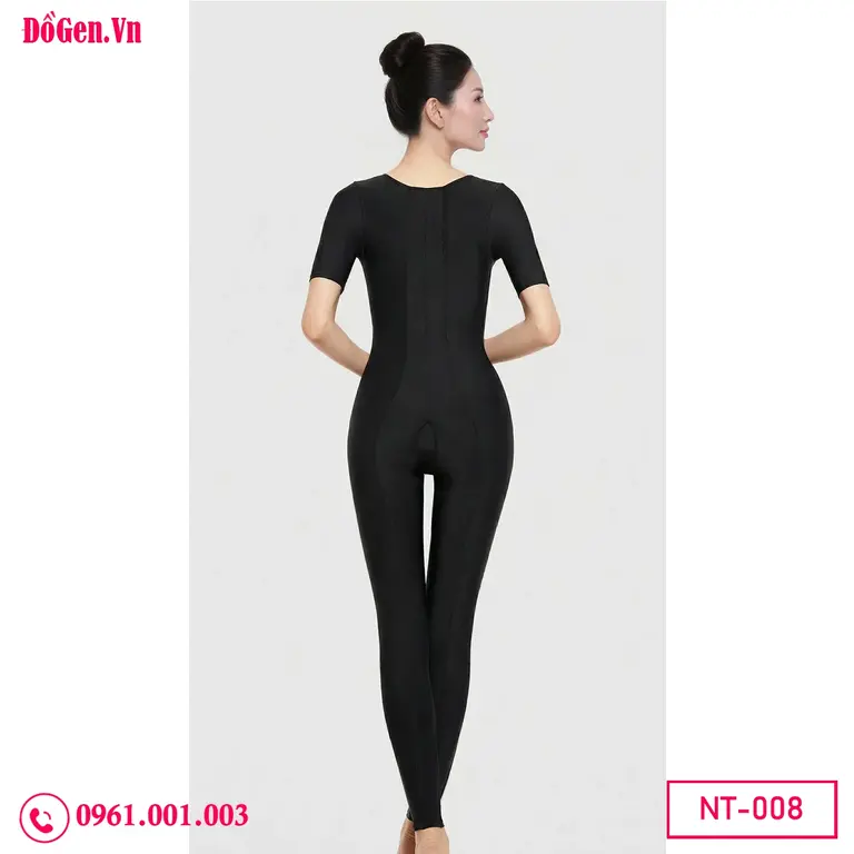 Áo gen body shaper sau liposuction giúp giữ form body sau phẫu thuật.