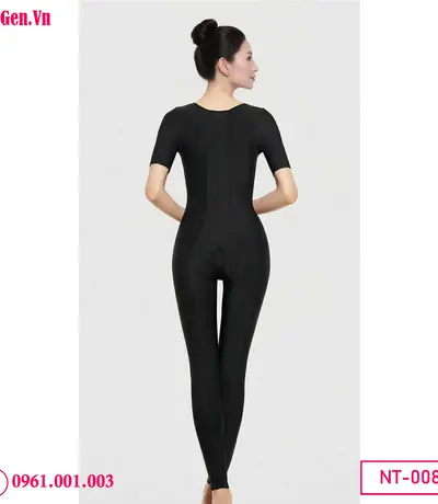 Áo gen body shaper sau liposuction giúp giữ form body sau phẫu thuật.