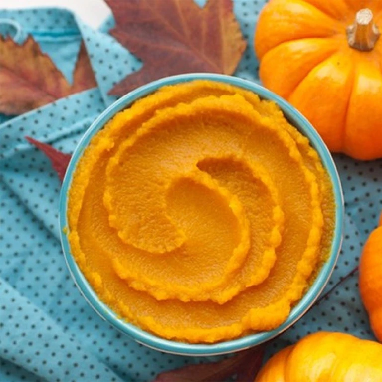 mặt nạ bí đỏ mật ong và sữa chua không đường