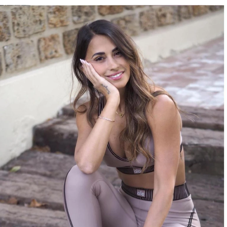 tuyệt chiêu giảm cân của bạn gái cầu thủ ronado